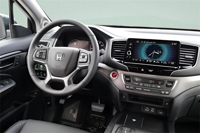 new 2025 Honda Ridgeline car, priced at $40,454