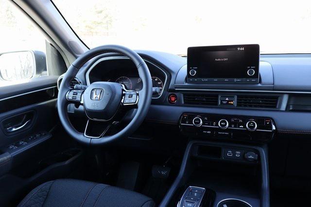 new 2025 Honda Pilot car, priced at $43,705