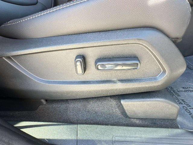 new 2025 Honda Pilot car, priced at $46,050