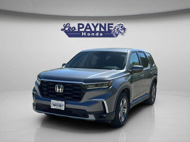 new 2025 Honda Pilot car, priced at $46,050