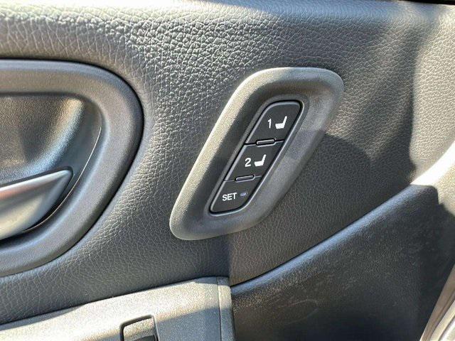 new 2025 Honda Pilot car, priced at $46,050