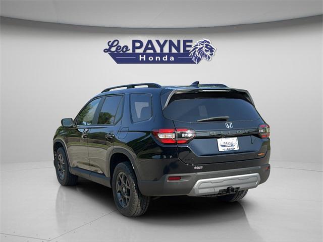 new 2025 Honda Pilot car, priced at $49,895