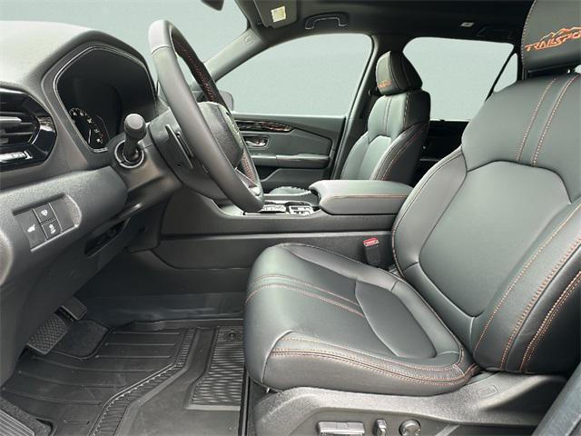 new 2025 Honda Pilot car, priced at $49,895