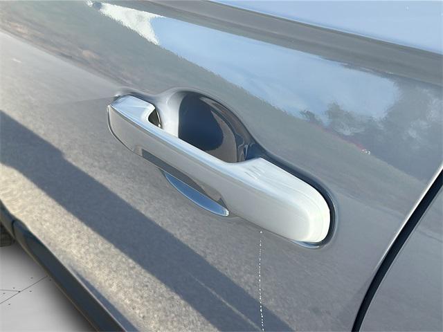 new 2025 Honda Pilot car, priced at $43,750