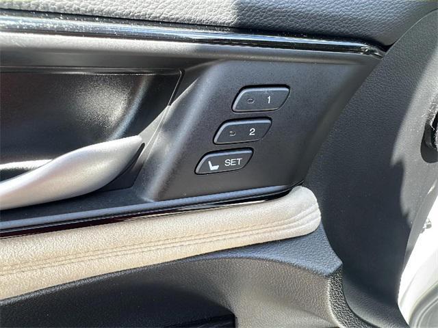 used 2018 Honda Clarity Plug-In Hybrid car, priced at $20,500