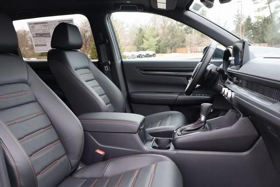 new 2025 Honda CR-V Hybrid car, priced at $40,545