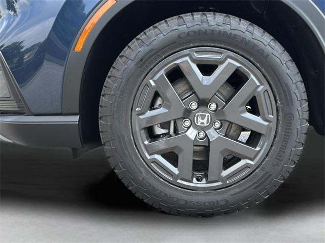 new 2026 Honda CR-V Hybrid car, priced at $39,250