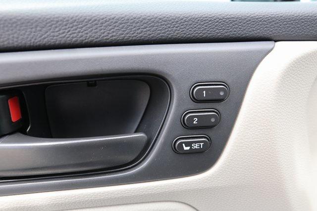 new 2025 Honda Odyssey car, priced at $43,925