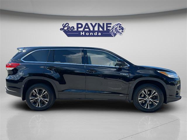 used 2019 Toyota Highlander Hybrid car, priced at $22,000