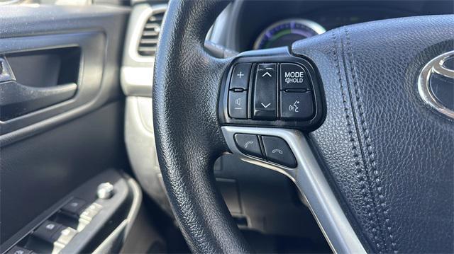 used 2019 Toyota Highlander Hybrid car, priced at $16,000