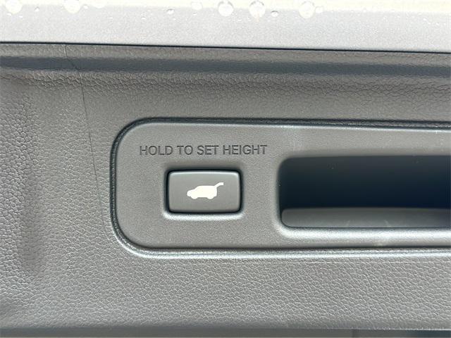 new 2025 Honda Pilot car, priced at $49,895