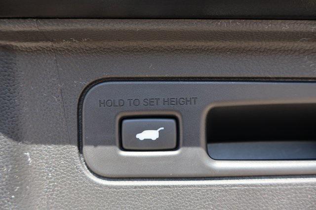 new 2025 Honda Pilot car, priced at $55,750
