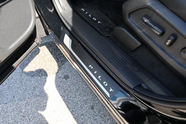 new 2025 Honda Pilot car, priced at $55,750