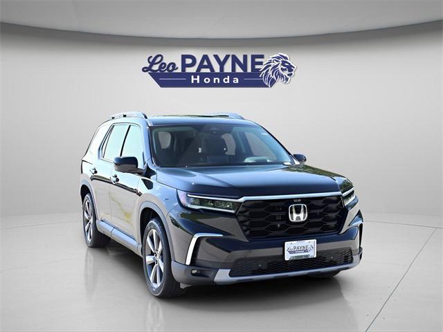new 2025 Honda Pilot car, priced at $55,750