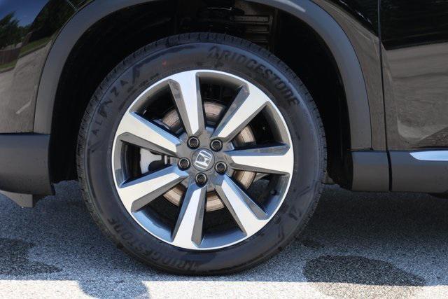 new 2025 Honda Pilot car, priced at $55,750