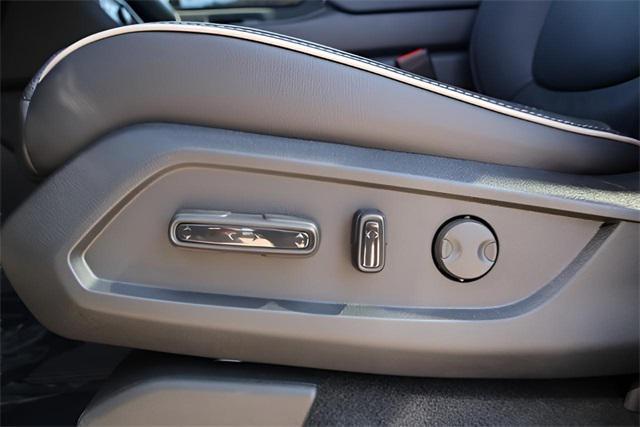 new 2025 Honda Pilot car, priced at $55,750