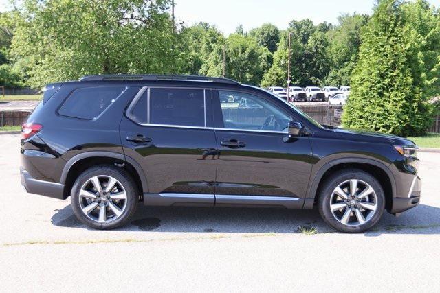 new 2025 Honda Pilot car, priced at $55,750