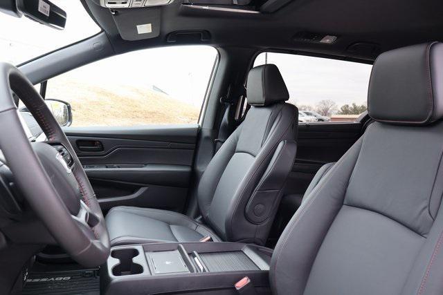 new 2025 Honda Odyssey car, priced at $45,075