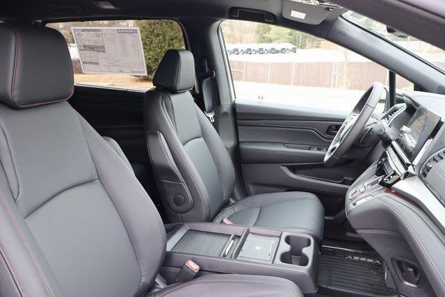 new 2025 Honda Odyssey car, priced at $45,075