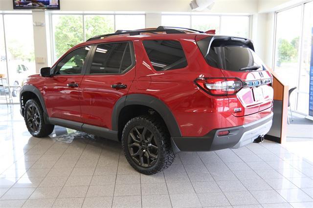 new 2025 Honda Pilot car, priced at $63,876