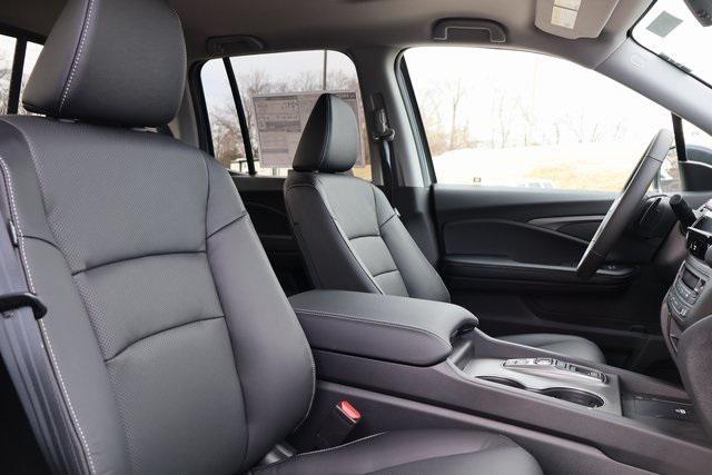 new 2025 Honda Ridgeline car, priced at $43,930