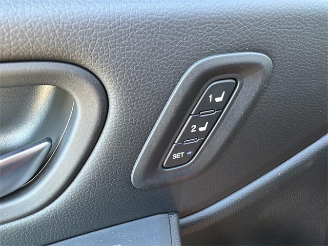 new 2025 Honda Pilot car, priced at $47,050