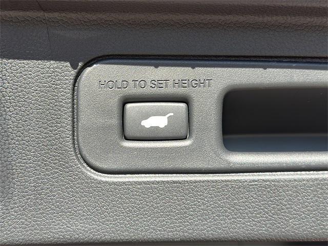 new 2025 Honda Pilot car, priced at $47,050