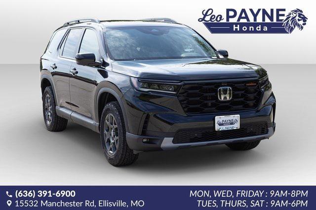 new 2025 Honda Pilot car, priced at $50,350