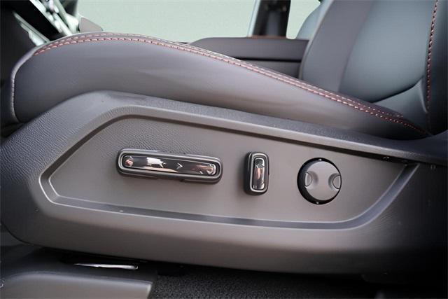 new 2025 Honda Pilot car, priced at $49,850