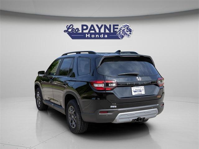 new 2025 Honda Pilot car, priced at $49,850