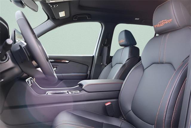 new 2025 Honda Pilot car, priced at $49,850