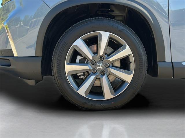 used 2025 Honda Pilot car, priced at $47,500