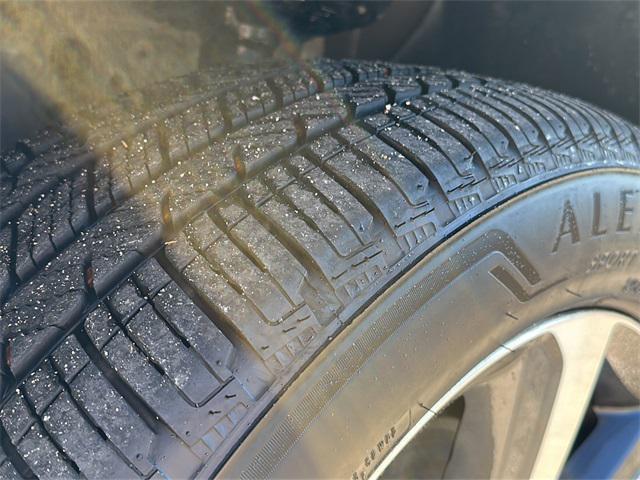 used 2025 Honda Pilot car, priced at $47,500