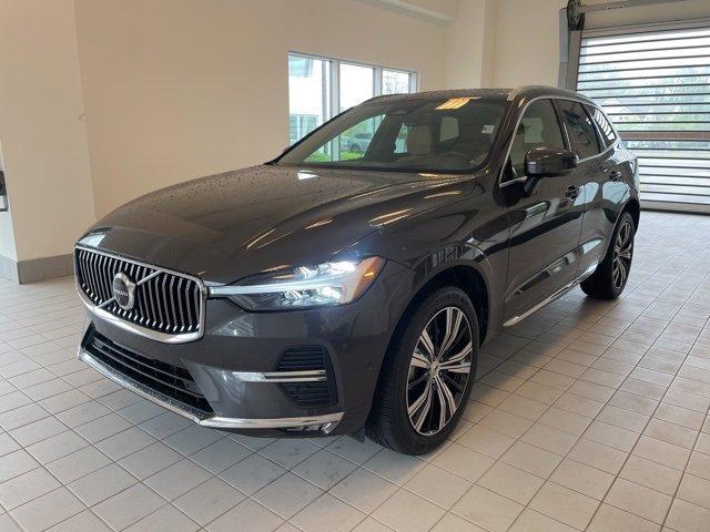 used 2022 Volvo XC60 car, priced at $41,899