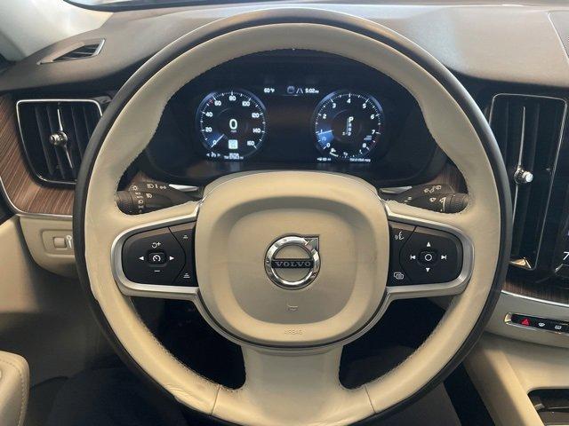 used 2021 Volvo XC60 car, priced at $32,348