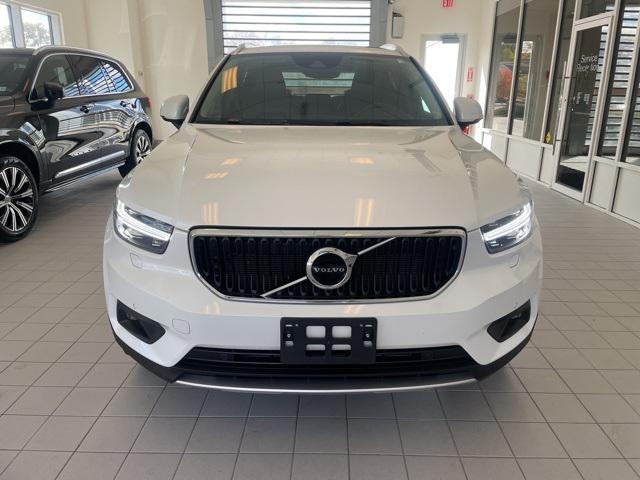 used 2022 Volvo XC40 car, priced at $31,499