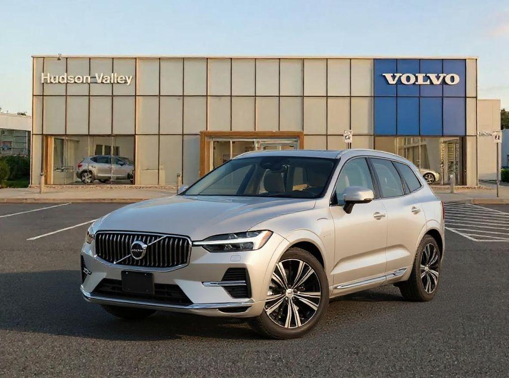new 2025 Volvo XC60 Plug-In Hybrid car, priced at $62,075