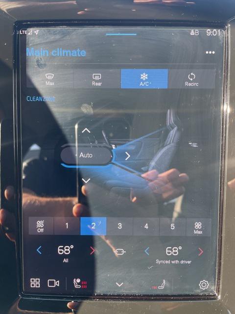 used 2023 Volvo XC40 car, priced at $28,899