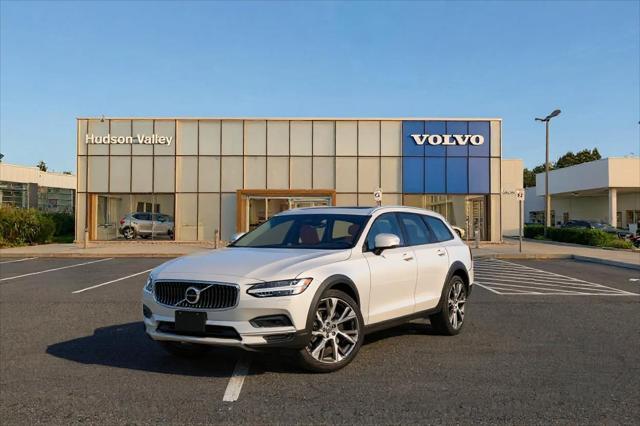 new 2025 Volvo V90 Cross Country car, priced at $73,480