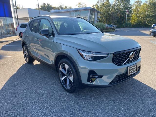 used 2023 Volvo XC40 car, priced at $31,627