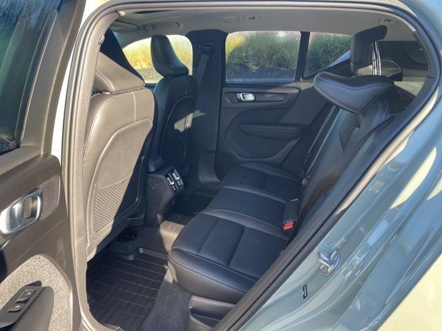 used 2023 Volvo XC40 car, priced at $31,627