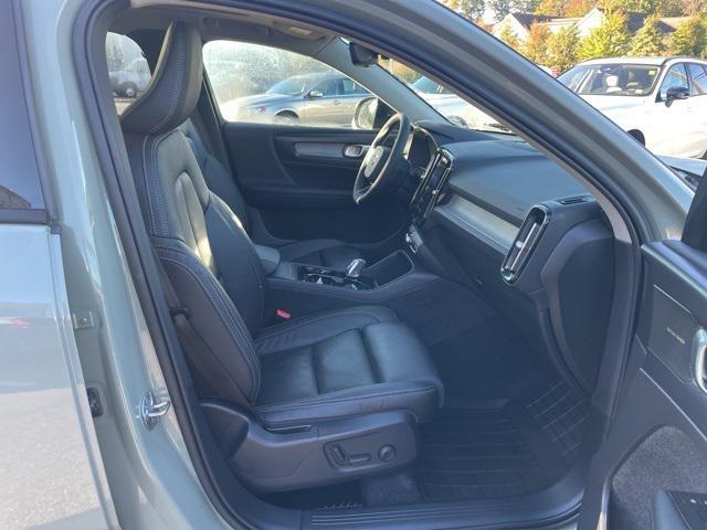 used 2023 Volvo XC40 car, priced at $31,627