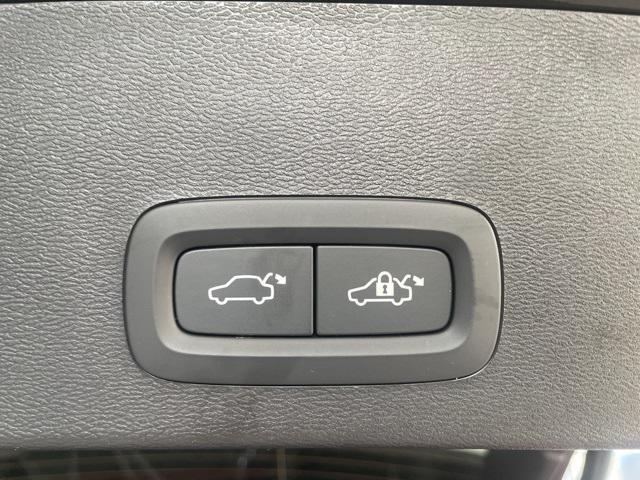 used 2025 Volvo XC40 car, priced at $37,499