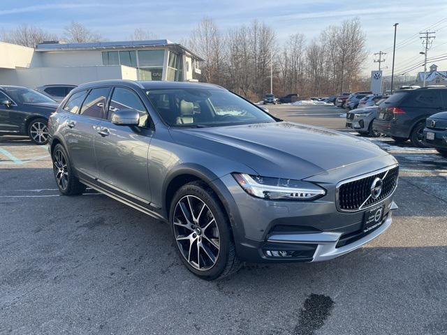 used 2020 Volvo V90 Cross Country car, priced at $31,899