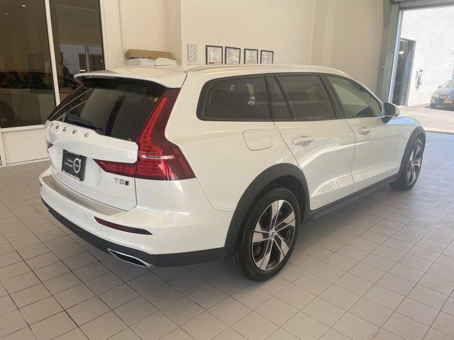 used 2022 Volvo V60 Cross Country car, priced at $39,799