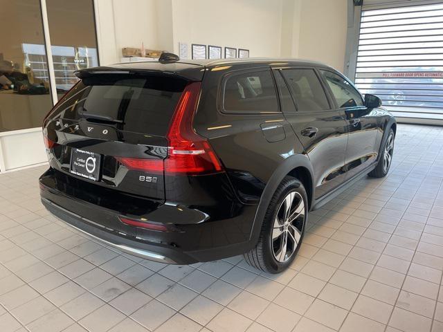 used 2023 Volvo V60 Cross Country car, priced at $41,299