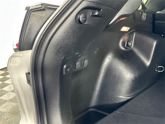 used 2020 Jeep Cherokee car, priced at $17,495