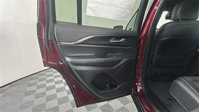 new 2025 Jeep Grand Cherokee car, priced at $42,094