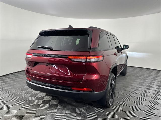 new 2025 Jeep Grand Cherokee car, priced at $42,094