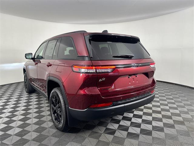 new 2025 Jeep Grand Cherokee car, priced at $42,094